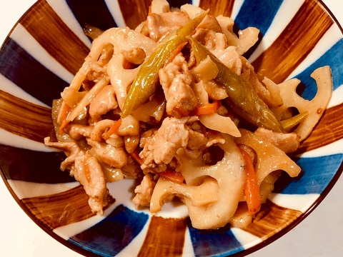 お弁当にぴったり!蓮根と豚肉の甘辛炒め